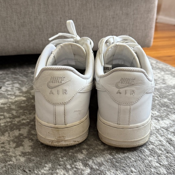 Nike Air Force 1 '07 Men’s Size 11 - Picture 8 of 10